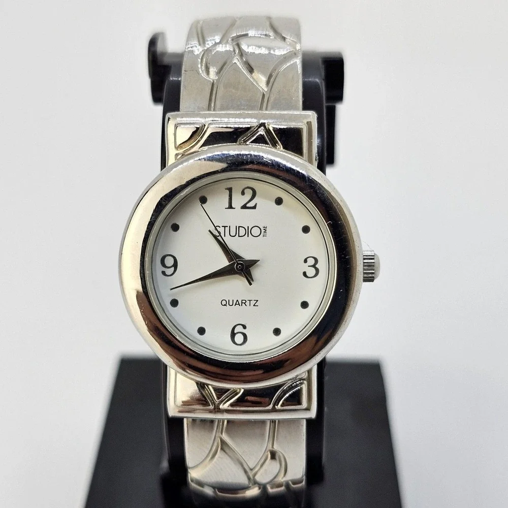 Studio 30MM Women's Bracelet Watch White Dial Gray Bands 5.5